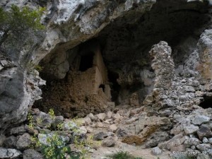 Tsakonas Höhle Mitata Sehenswertes
